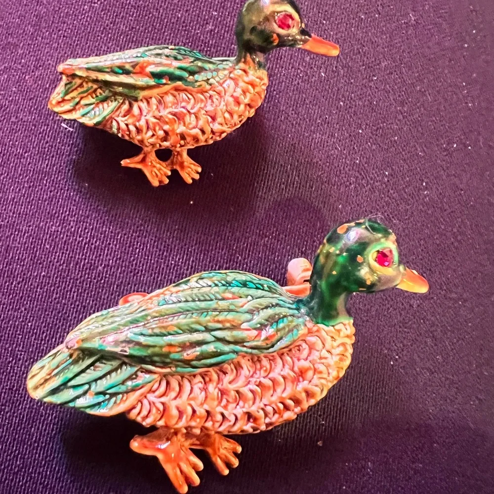 2Pc Gerry’s Small Duck Brooches GUC!